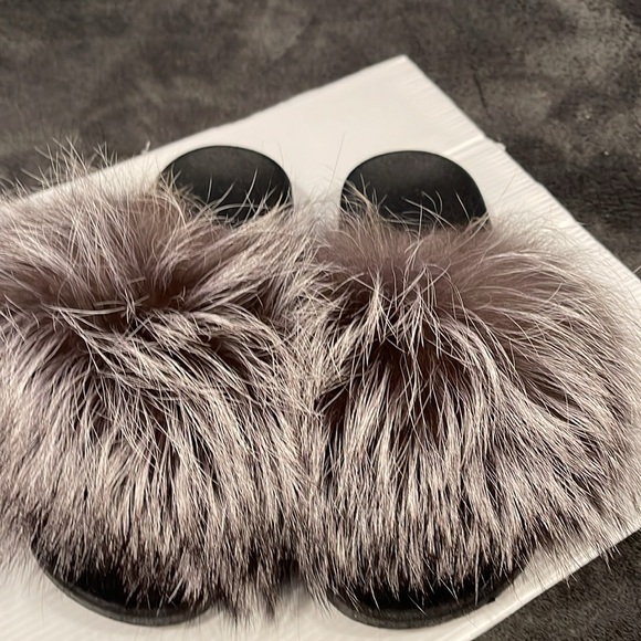 Foxs flip flops only wore a few times women size 7 so fabulous and fun - Picture 7 of 9